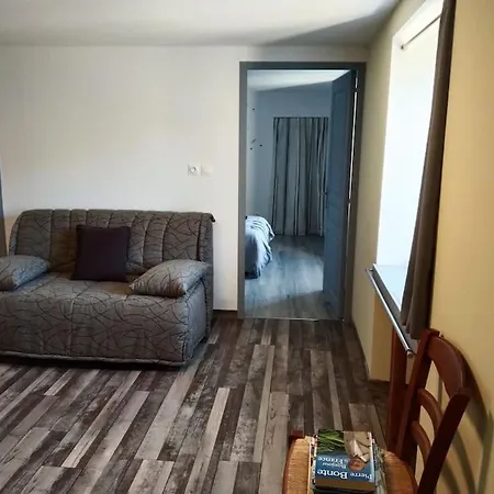 Appartement Sur la Colline à Sousceyrac Extérieur photo